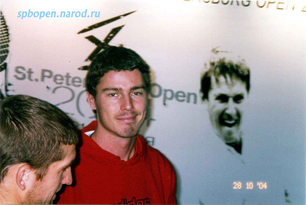 Safin in red